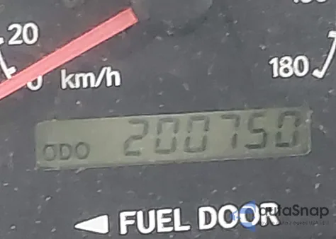 1999 Toyota Sienna Le z USA, uszkodzony, nr VIN 4T3ZF13C2XU121880